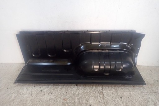 KADA KOTAČA FELGE PVC BLATOBRANA PODLOGA LIJEVA STRANA TOYOTA HILUX