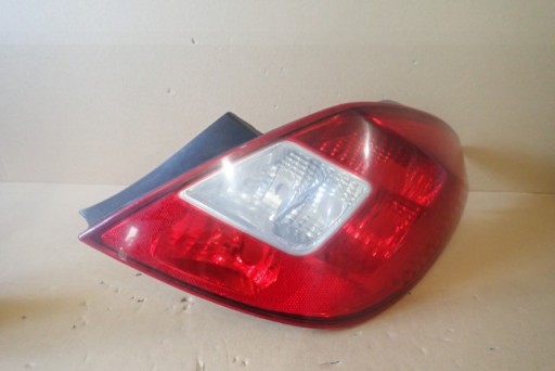 LAMPA FAR DESNA STRANA ZADNJA OPEL CORSA D 5 VRATA 06-11