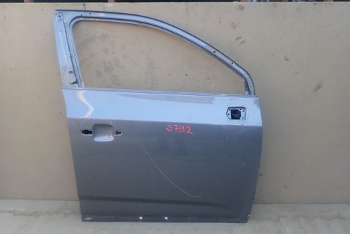 VRATA DESNA  PREDNJA STRANA CHEVROLET ORLANDO