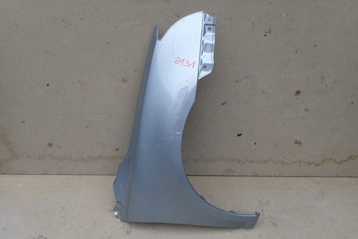 BLATOBRAN DESNA STRANA PREDNJA TOYOTA AVENSIS T25 REDIZAJN 06-09R