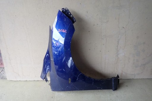 BLATOBRAN DESNA STRANA PREDNJA MAZDA 5 V 2010-