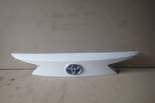 SPOJLER DODATAK NA GEPEKA TOYOTA AURIS 2 II KARAVAN
