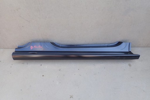 PRAG DESNA STRANA GOLI OPLATA SKODA RAPID 5J