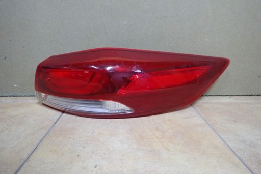 LAMPA FAR DESNA STRANA ZADNJA ZADNJI HYUNDAI ELANTRA 2016-
