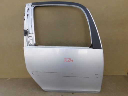 VRATA DESNA  ZADNJA STRANA ZADNJI SKODA ROOMSTER 5J