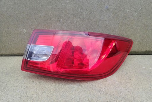 LAMPA FAR DESNA STRANA ZADNJA  ZADNJI RENAULT CLIO IV 4 HATCHBACK (OBIČNI) 12-