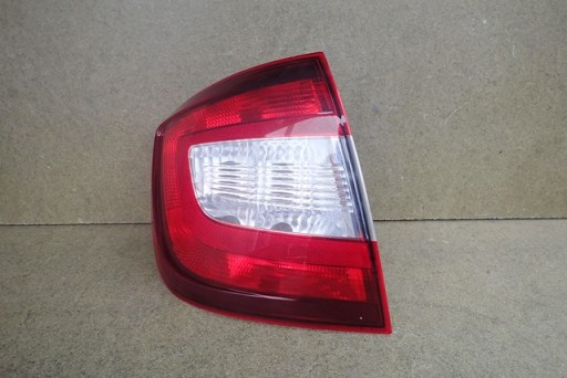 LAMPA FAR LIJEVA STRANA ZADNJA  ZADNJI SKODA RAPID FL LIFTBACK 5J