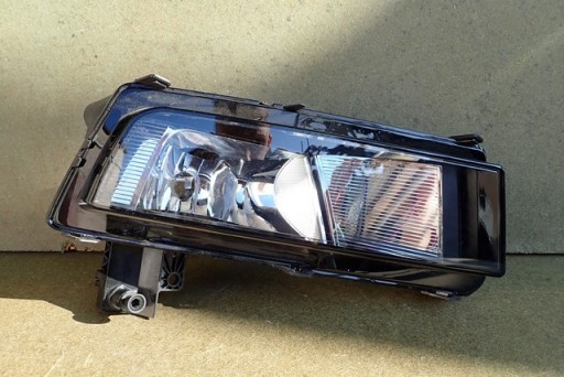MAGLENKA DESNA STRANA PREDNJA VW TOURAN III 5TA 5T 15-