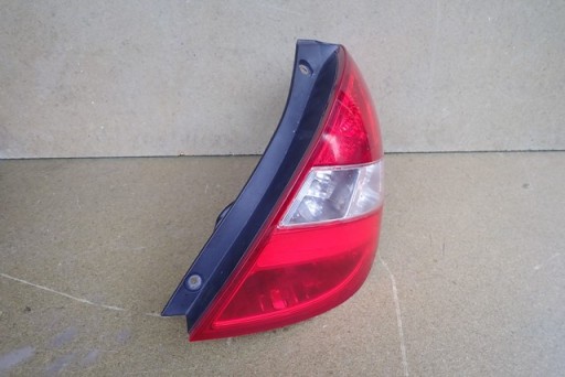 LAMPA FAR DESNA STRANA ZADNJA ZADNJI HYUNDAI I20 08-