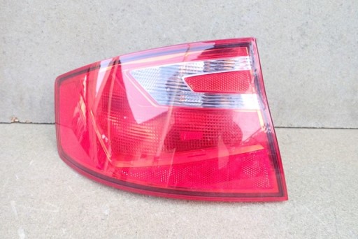 LAMPA FAR LIJEVA STRANA ZADNJA SEAT TOLEDO IV 4 6JH945095E