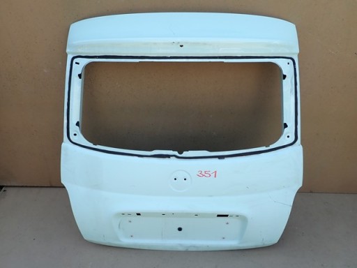 GEPEK ZADNJI POKLOPAC GEPEKA FIAT 500
