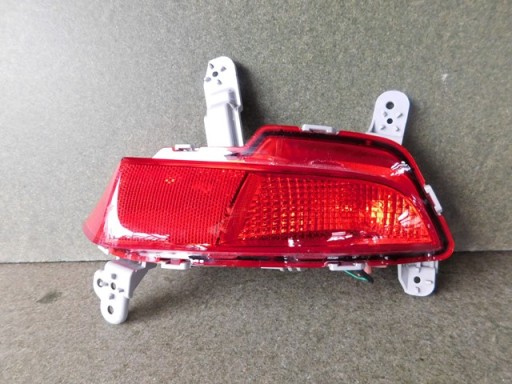 LAMPA FAR DESNA STRANA ZADNJA  MAGLENKA HYUNDAI I30 17-