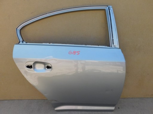VRATA DESNA  ZADNJA STRANA ZADNJI TOYOTA AVENSIS T27 LIMUZINA