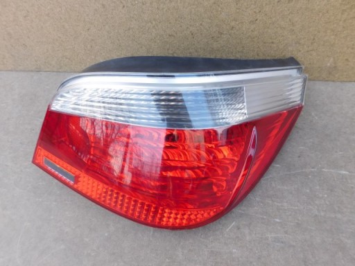 LAMPA FAR ZADNJI ZADNJA  DESNA STRANA BMW V 5 E60 LIMUZINA / SEDAN