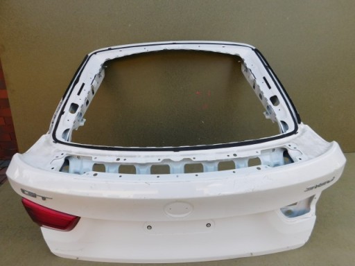 GEPEK ZADNJI ZADNJA  POKLOPAC GEPEKA BMW 3 GT F34