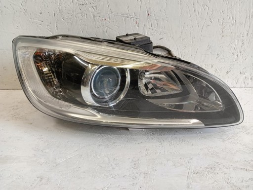 LAMPA FAR DESNA STRANA VOLVO S60 V60 I XENON REDIZAJN 2013-