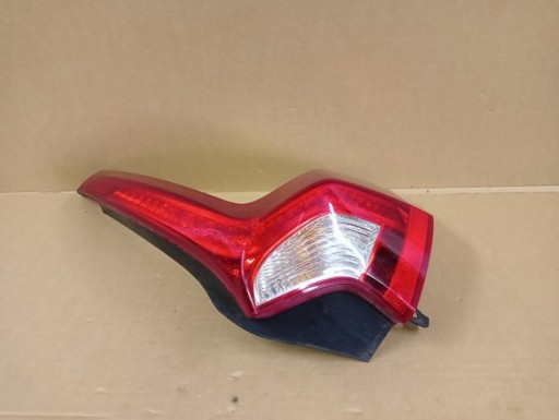 LAMPA FAR DESNA STRANA ZADNJA ZADNJI VOLVO V60 LED 2010-