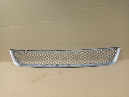 NOVO MREŽICA BRANIKA PREDNJA STRANA SREDNJA BMW X5 E70 REDIZAJN LCI