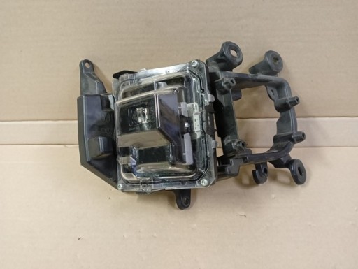 DESNA STRANA MAGLENKA LED LEXUS RX V 5 22-