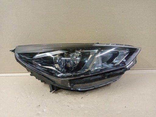 LAMPA FAR DESNA STRANA HYUNDAI I30 III 3 REDIZAJN 21-