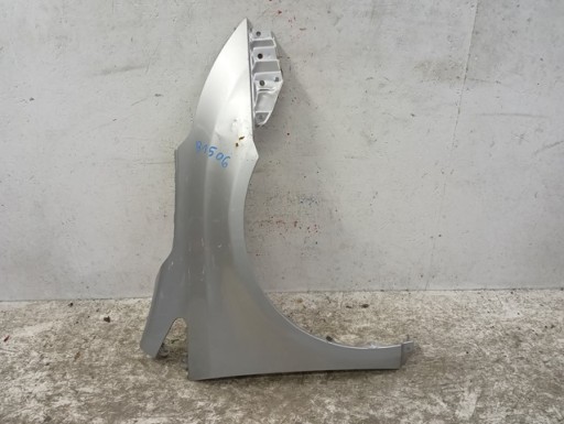 BLATOBRAN DESNA STRANA PREDNJA TOYOTA AVENSIS T27 09-15R