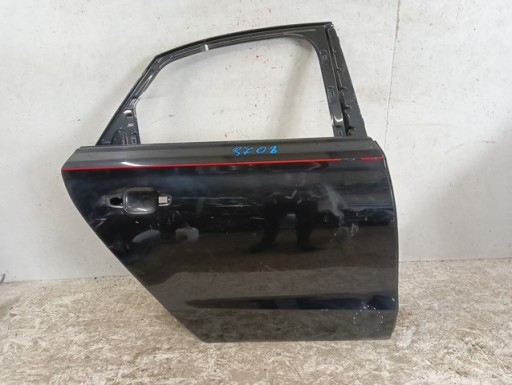 VRATA DESNA  ZADNJA STRANA ZADNJI AUDI A8 D4 4H 10-18R