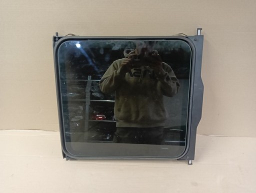 STAKLO BOČNI OKNO UCHYLNE VW T5 T6 MULTIVAN CALIFORNIA