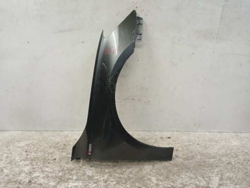 BLATOBRAN DESNA STRANA PREDNJA AUDI A3 8Y 20-