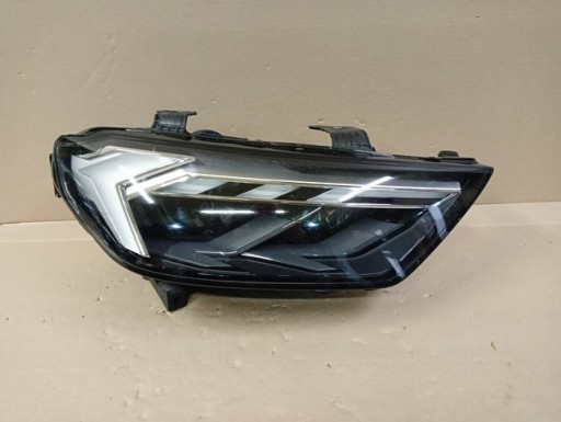 LAMPA FAR DESNA STRANA FULL LED AUDI A1 II 2 82A 18-