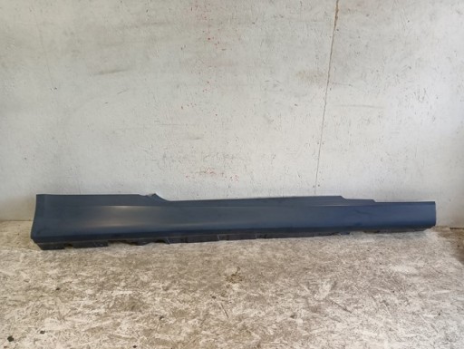 NOVO LAJSNA PRAGA DESNA STRANA PRAG BMW III 3 E92 E93 06-10R