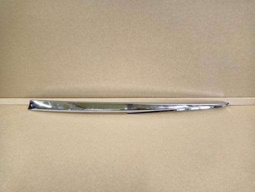 LAJSNA KROM GEPEKA ZADNJI DESNA STRANA TOYOTA AVENSIS T27 REDIZAJN 15-