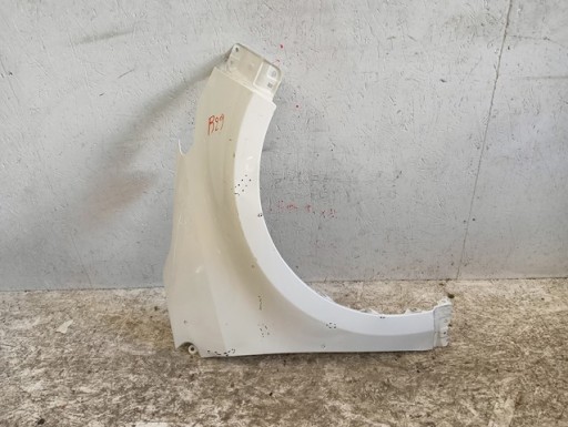 BLATOBRAN DESNA STRANA PREDNJA TOYOTA YARIS IV 4 20-