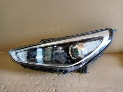 LAMPA FAR LIJEVA STRANA LEČA HYUNDAI I30 III 17-