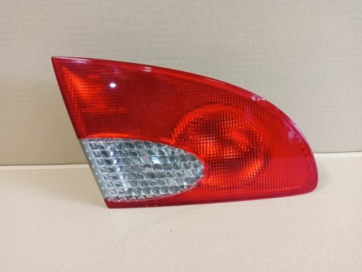 LAMPA FAR LIJEVA STRANA ZADNJA  ZADNJI TOYOTA AVENSIS T22 KARAVAN 1997-2000R