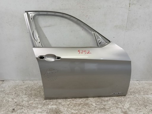 VRATA DESNA  PREDNJA STRANA BMW X1 E84 09-15R
