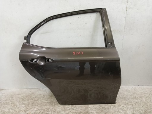 VRATA DESNA  ZADNJA STRANA ZADNJI TOYOTA CAMRY VIII 8 18-