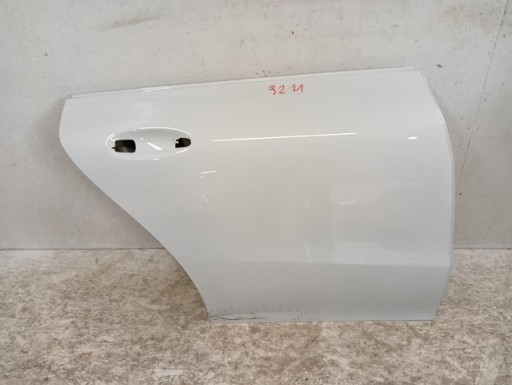 VRATA DESNA  ZADNJA STRANA ZADNJI MERCEDES W118 A118 118 CLA 18-