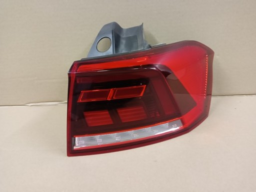 LAMPA FAR DESNA STRANA ZADNJA ZADNJI VW PASSAT B8 3G9 KARAVAN LED REDIZAJN 19-