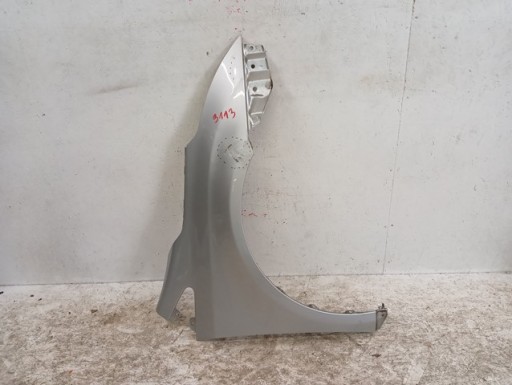 BLATOBRAN DESNA STRANA PREDNJA TOYOTA AVENSIS T27 09-15