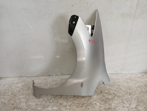 BLATOBRAN LIJEVA STRANA PREDNJA TOYOTA AURIS I 1 06-09