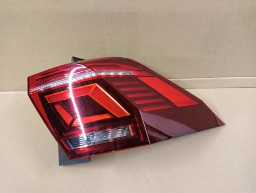 LAMPA FAR DESNA STRANA ZADNJA ZADNJI VW TIGUAN II 5NA LED REDIZAJN 20-