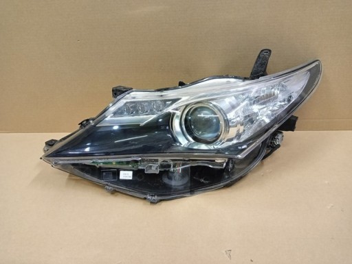 LAMPA FAR LIJEVA STRANA TOYOTA AURIS II 2 LED 12-15