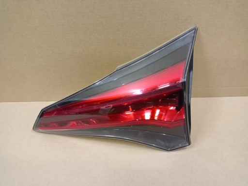 LAMPA FAR DESNA STRANA ZADNJA ZADNJI TOYOTA RAV4 RAV-4 IV 4 LED REDIZAJN 15-19