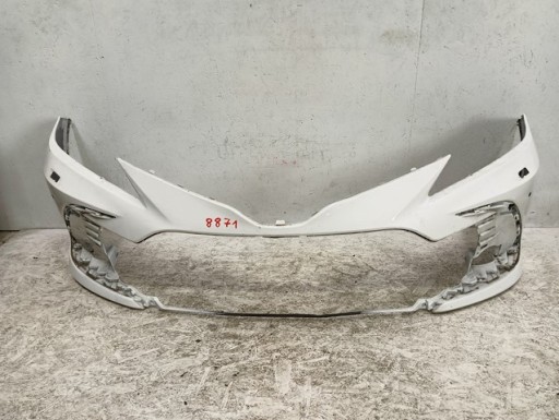 BRANIK PREDNJA STRANA TOYOTA CAMRY VIII 8 REDIZAJN 21-