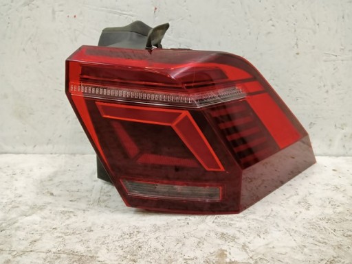 LAMPA FAR DESNA STRANA ZADNJA ZADNJI VW TIGUAN II 2 5NA REDIZAJN LED 20-