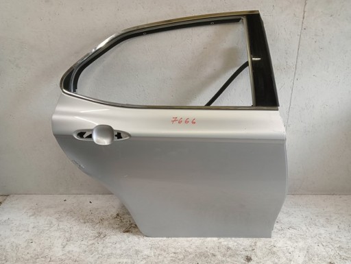VRATA DESNA  ZADNJA STRANA ZADNJI TOYOTA CAMRY VIII 8 18-
