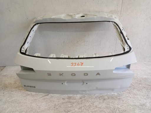 GEPEK ZADNJI POKLOPAC GEPEKA SKODA SUPERB IV 4 KARAVAN 23-
