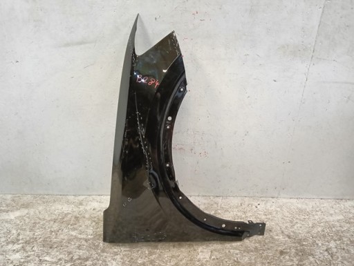 BLATOBRAN DESNA STRANA PREDNJA AUDI Q2 81A 16-