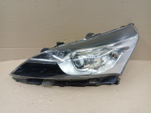 LAMPA FAR LIJEVA STRANA XENON LED TOYOTA VERSO REDIZAJN 13-