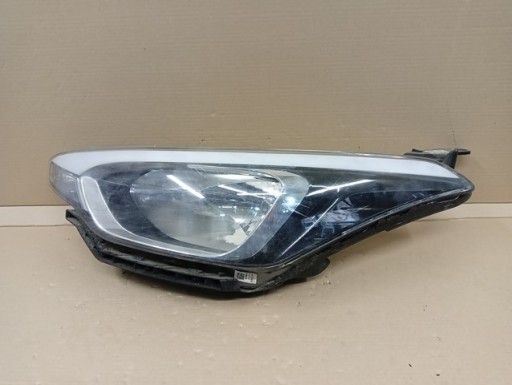LAMPA FAR LIJEVA STRANA HYUNDAI I20 II 2 14-